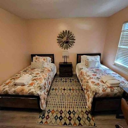 הילטון הד איילנד Elegant 2-Bedroom Pet-Friendly Villa W 2 Parking Spaces מראה חיצוני תמונה