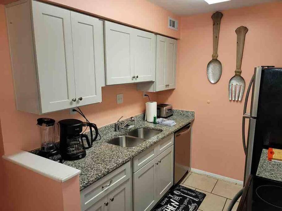 הילטון הד איילנד Elegant 2-Bedroom Pet-Friendly Villa W 2 Parking Spaces מראה חיצוני תמונה