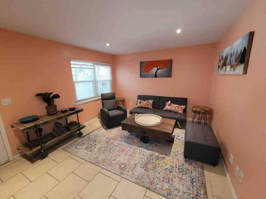 הילטון הד איילנד Elegant 2-Bedroom Pet-Friendly Villa W 2 Parking Spaces מראה חיצוני תמונה