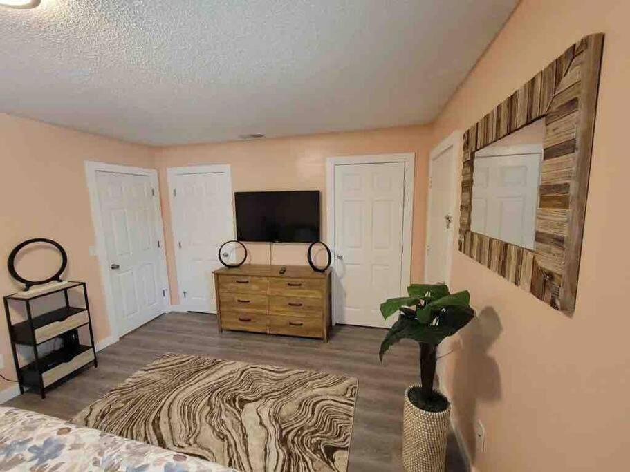 הילטון הד איילנד Elegant 2-Bedroom Pet-Friendly Villa W 2 Parking Spaces מראה חיצוני תמונה